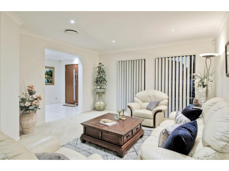 10 Azzure Street, Eight Mile Plains QLD 4113