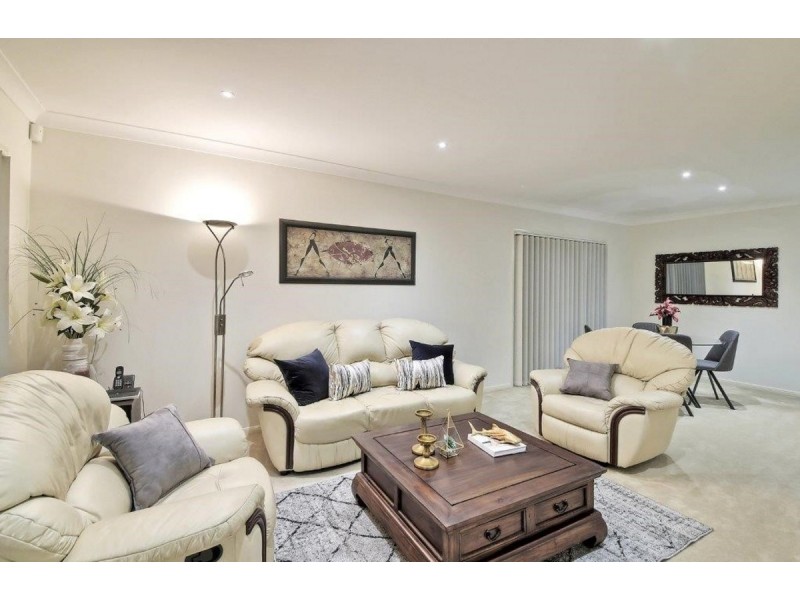 10 Azzure Street, Eight Mile Plains QLD 4113