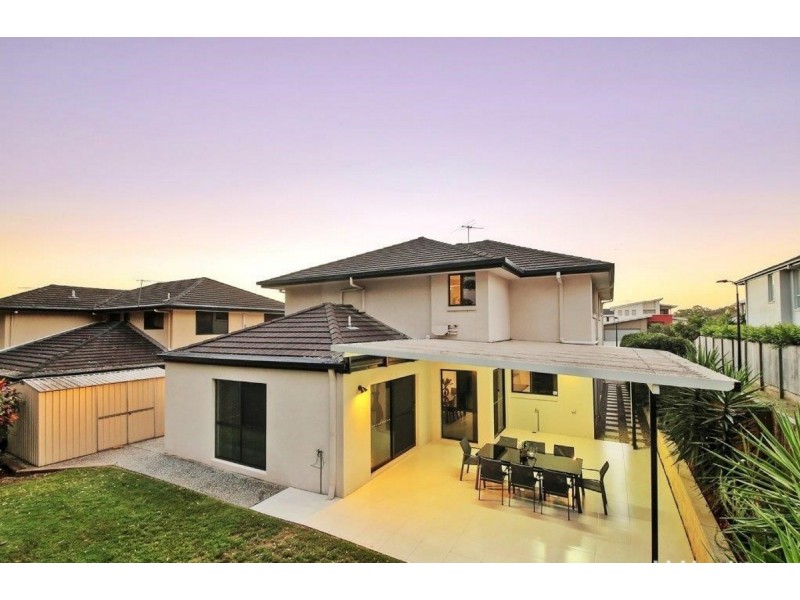 10 Azzure Street, Eight Mile Plains QLD 4113