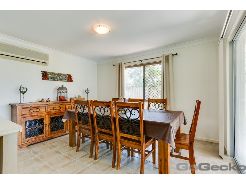 24 Paul Drive, Regents Park QLD 4118