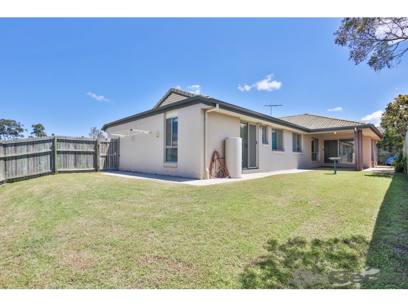 24 Paul Drive, Regents Park QLD 4118