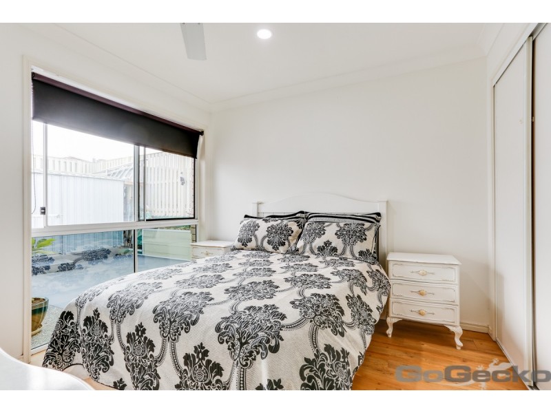 7 Cinear Court, Regents Park QLD 4118