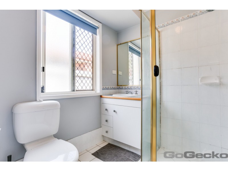 18 Central Street, Forest Lake QLD 4078