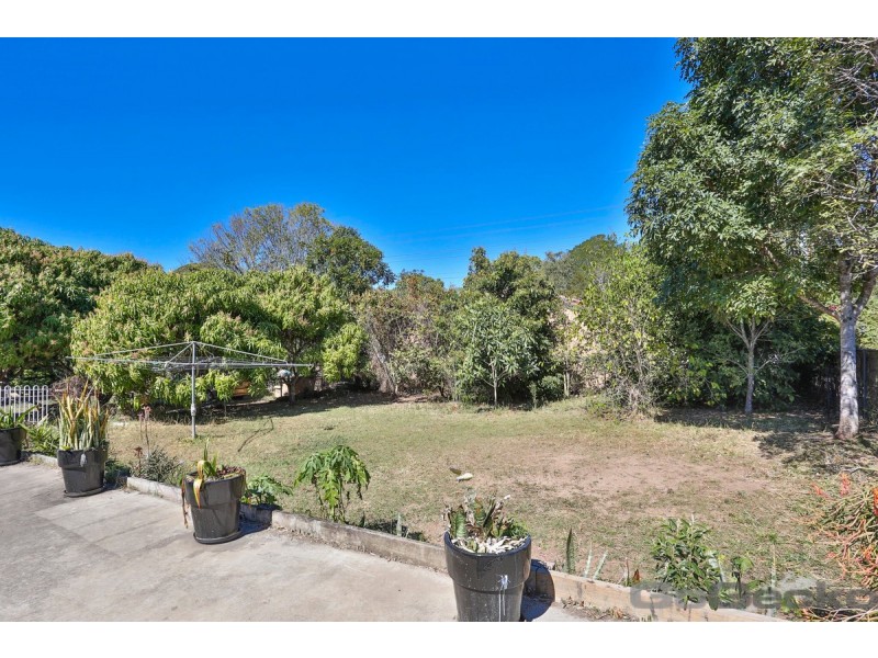 4 Barossa Street, Kingston QLD 4114