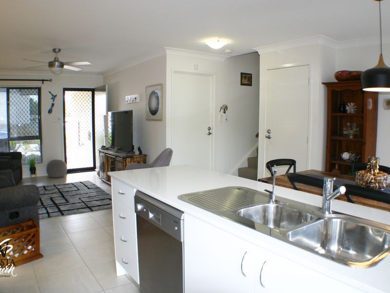 Pets/160 Bagnall Street, Ellen Grove QLD 4078