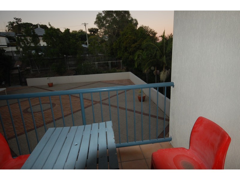 22/21 Campbell Street, Toowong QLD 4066