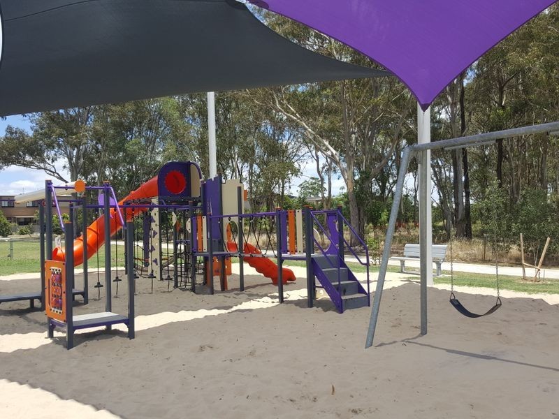 11 Rachow Street, Thornlands QLD 4164