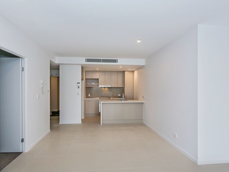 11 Andrews Street, Southport QLD 4215