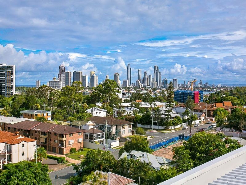 11 Andrews Street, Southport QLD 4215