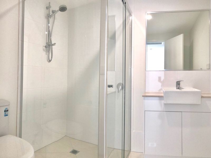 84E The Promenade, Springfield Lakes QLD 4300