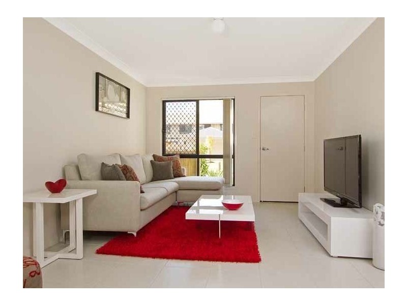 8 Milan Street, Forest Lake QLD 4078