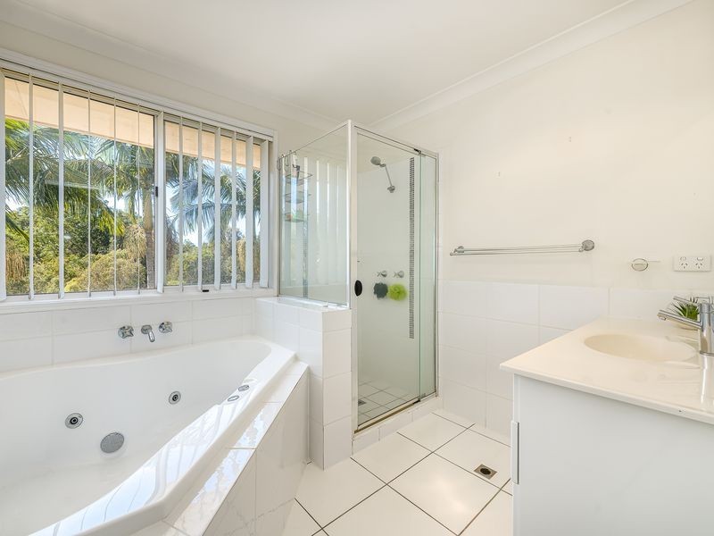 18/33 Edmund Rice Drive, Southport QLD 4215