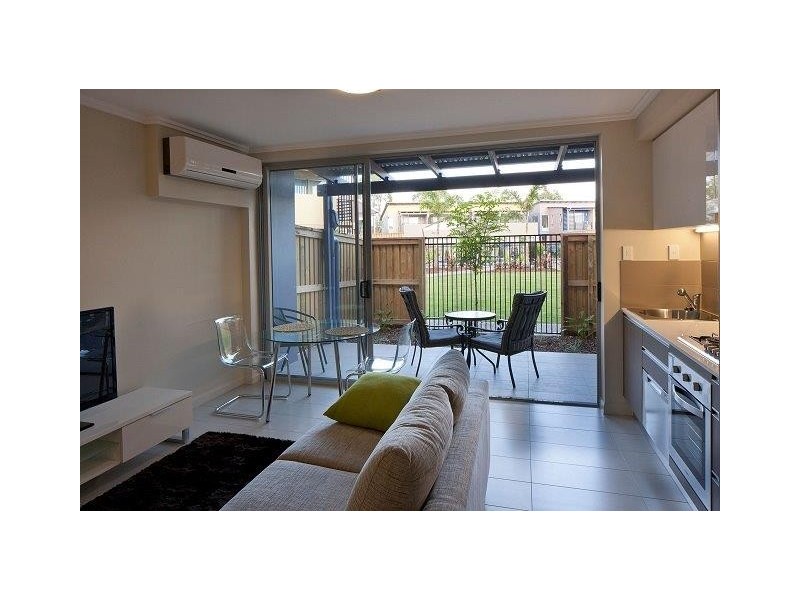 55/123 Barrack Road, Cannon Hill QLD 4170