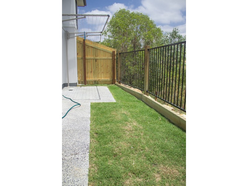 1-24 Cnr Howe St and Highlands St, Yarrabilba QLD 4207