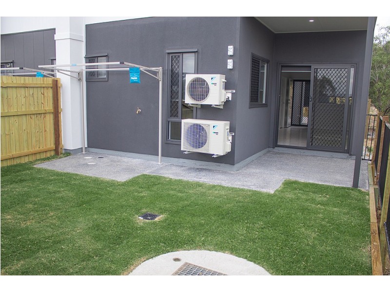 1-24 Cnr Howe St and Highlands St, Yarrabilba QLD 4207