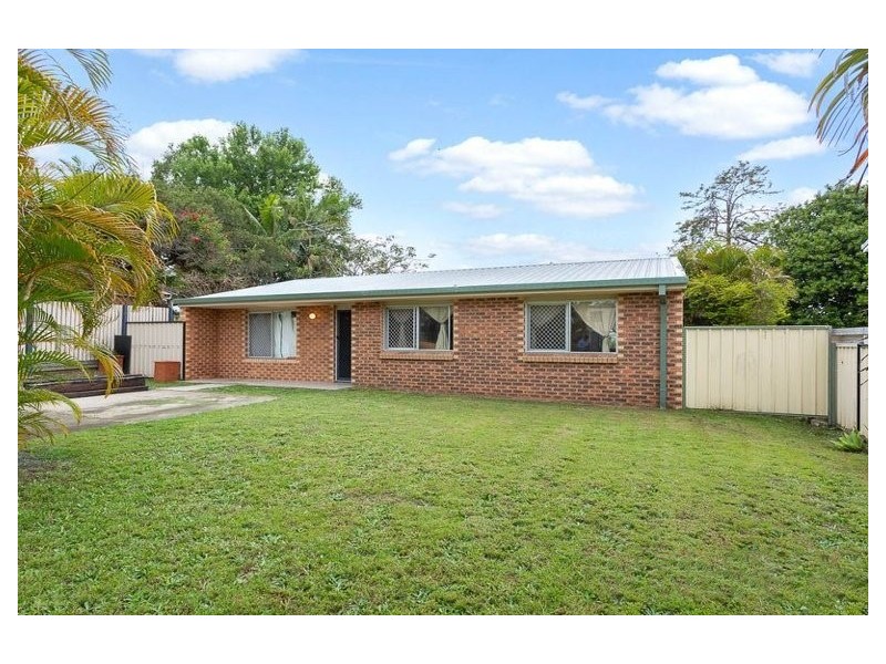 16 Blackbutt Street, Crestmead QLD 4132