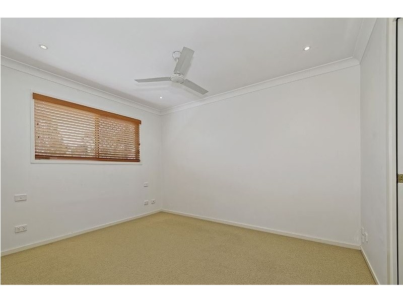 3/2a Beitz st, Strathpine QLD 4500
