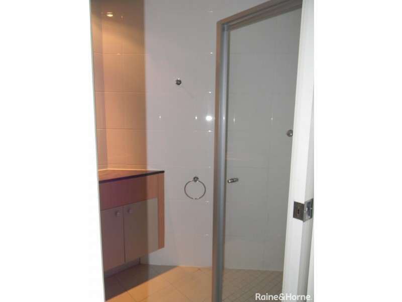 54/21 CYPRESS AVENUE, Surfers Paradise QLD 4217