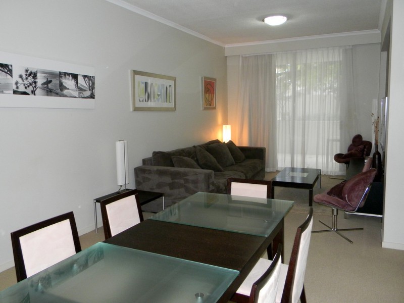 21 CYPRESS AVENUE, Surfers Paradise QLD 4217