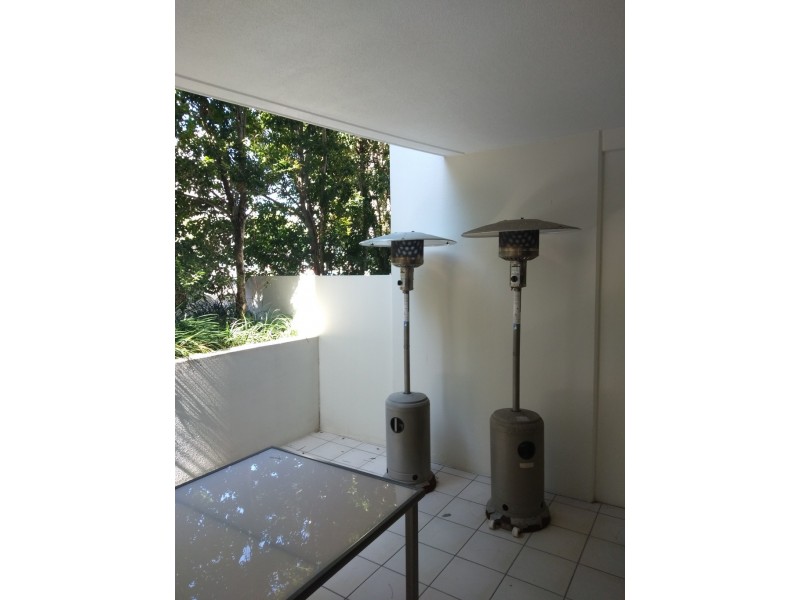 21 CYPRESS AVENUE, Surfers Paradise QLD 4217