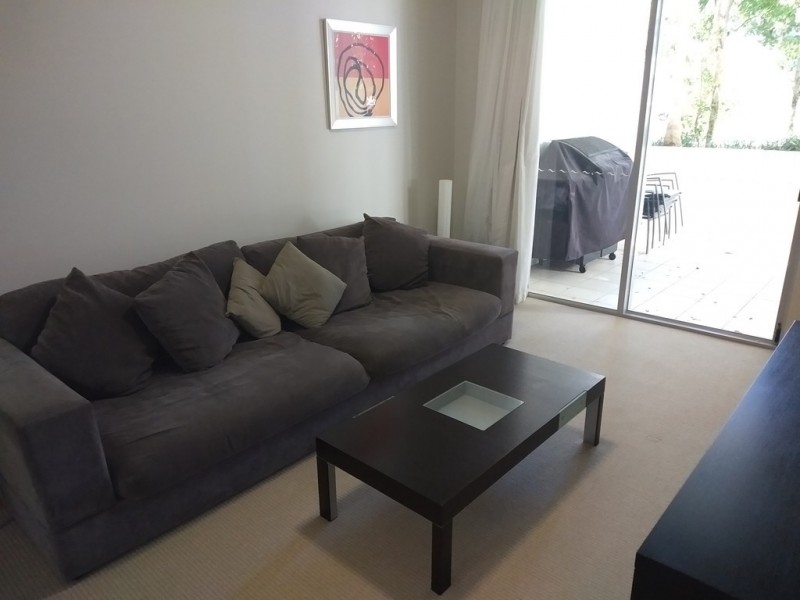 21 CYPRESS AVENUE, Surfers Paradise QLD 4217