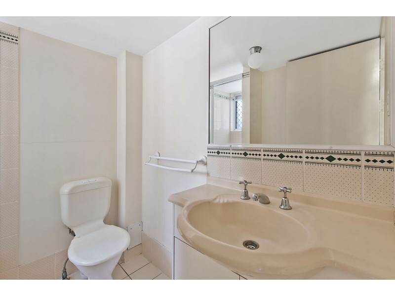 2/15 Franklin Street, Kelvin Grove QLD 4059