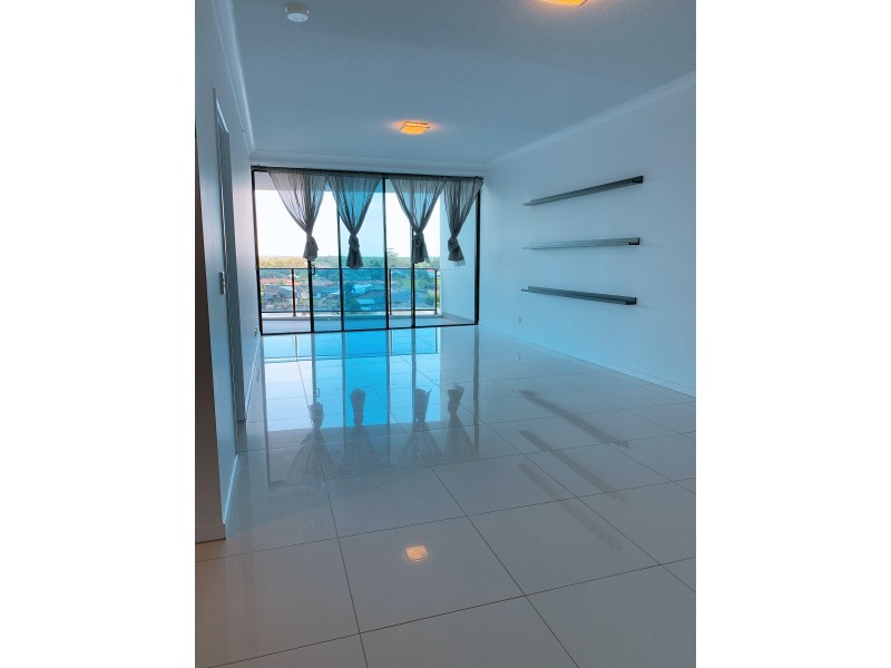 1504/5 Harbourside Court, Biggera Waters QLD 4216