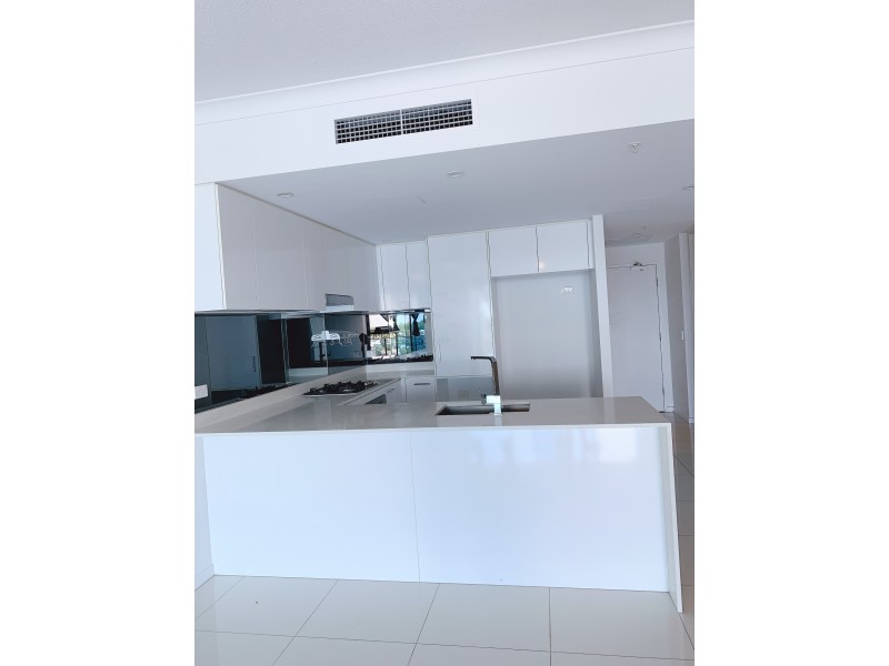 1504/5 Harbourside Court, Biggera Waters QLD 4216