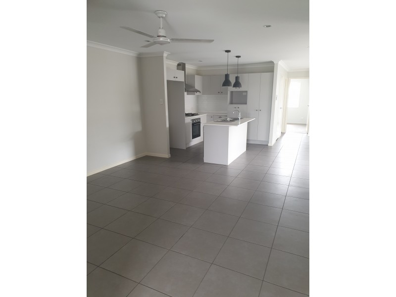 1/57 Fern Pde, Griffin QLD 4503