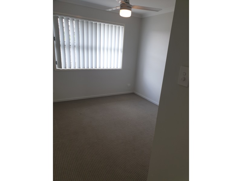 1/57 Fern Pde, Griffin QLD 4503