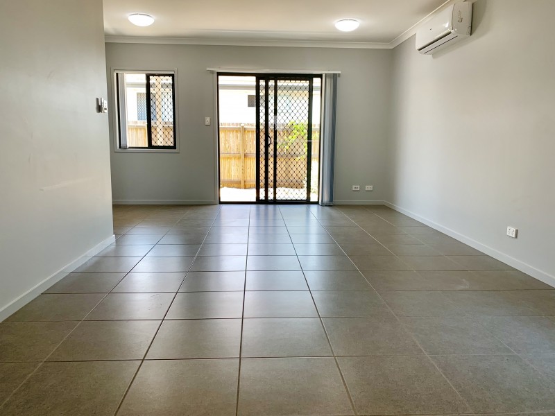 2 Kerr Rd West, Kallangur QLD 4503