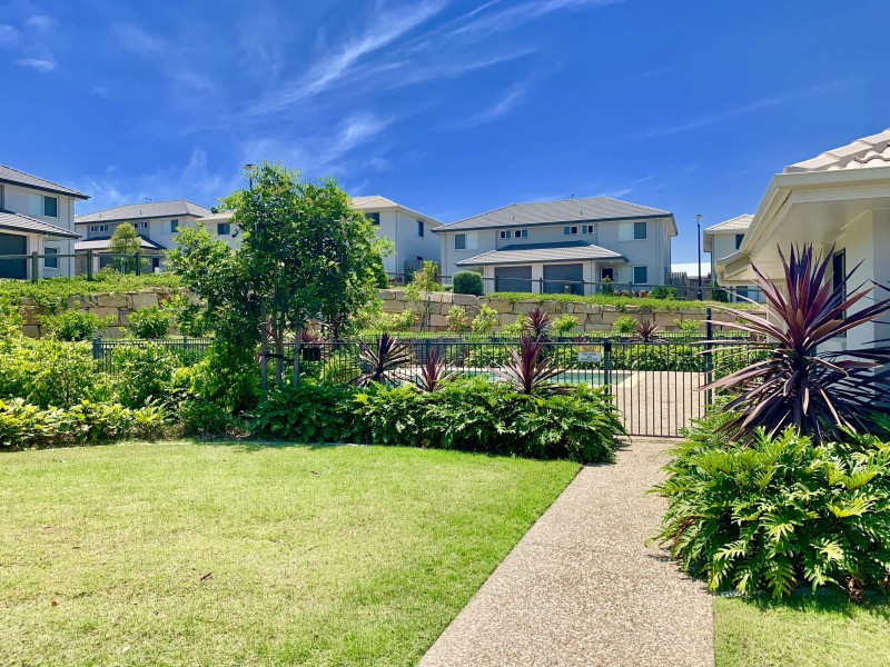 2 Kerr Rd West, Kallangur QLD 4503