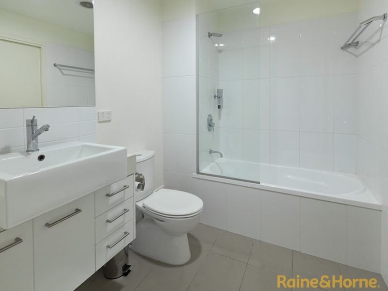 ID:L49430/ 43 Beeston St., Teneriffe QLD 4005