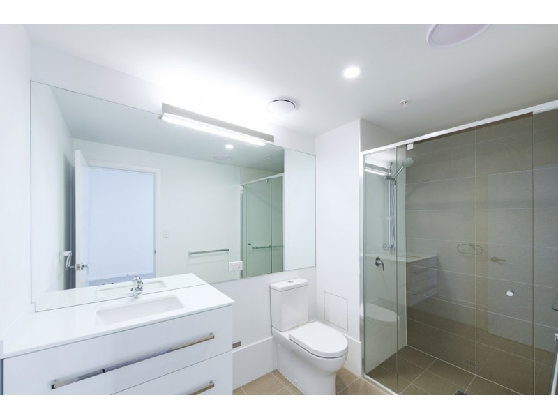 20904/300 Old Cleveland Rd, Coorparoo QLD 4151