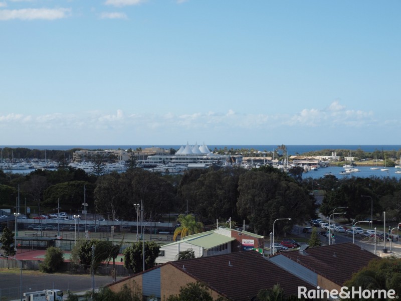 43 Lenneberg Street, Southport QLD 4215