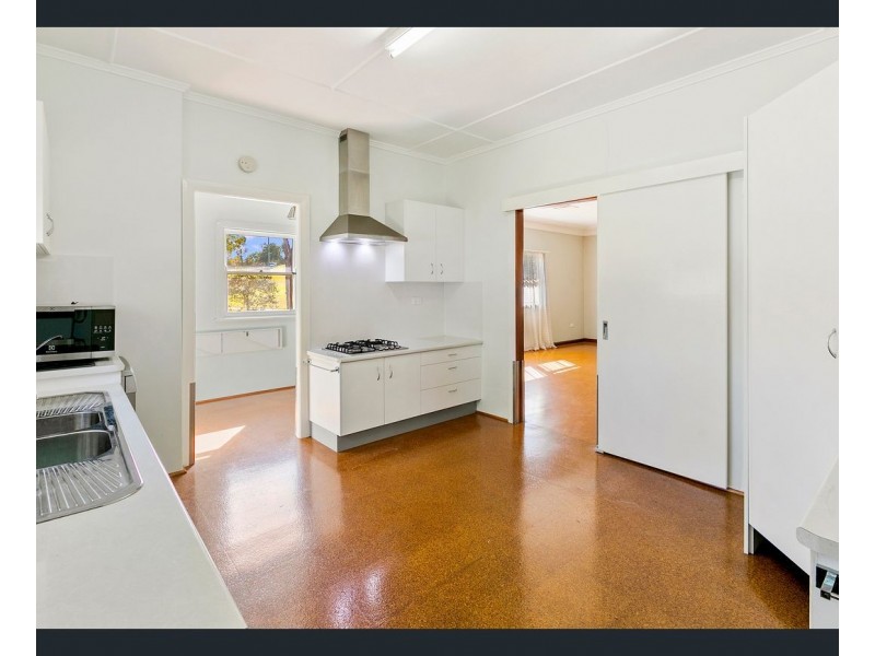 73 Perth Street, Camp Hill QLD 4152