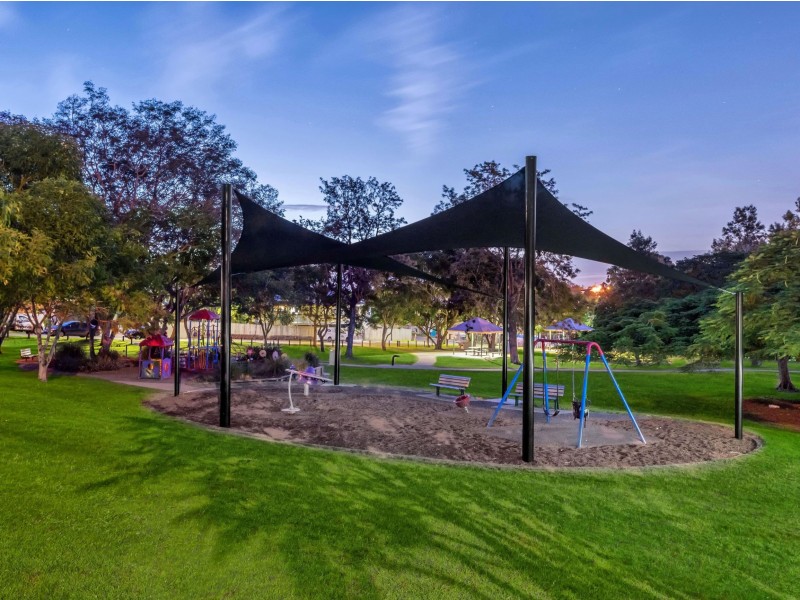 73 Perth Street, Camp Hill QLD 4152