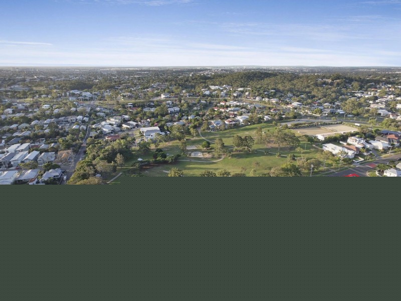 73 Perth Street, Camp Hill QLD 4152