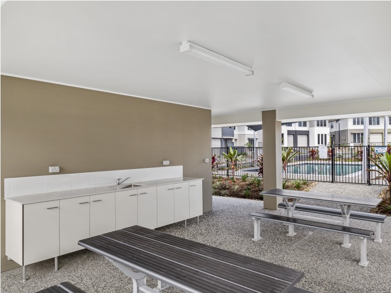 10/430 Gainsborough Drive, Pimpama QLD 4209