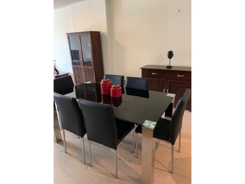 21 CYPRESS AVENUE, Surfers Paradise QLD 4217