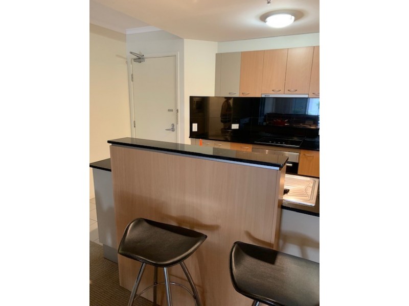 21 CYPRESS AVENUE, Surfers Paradise QLD 4217