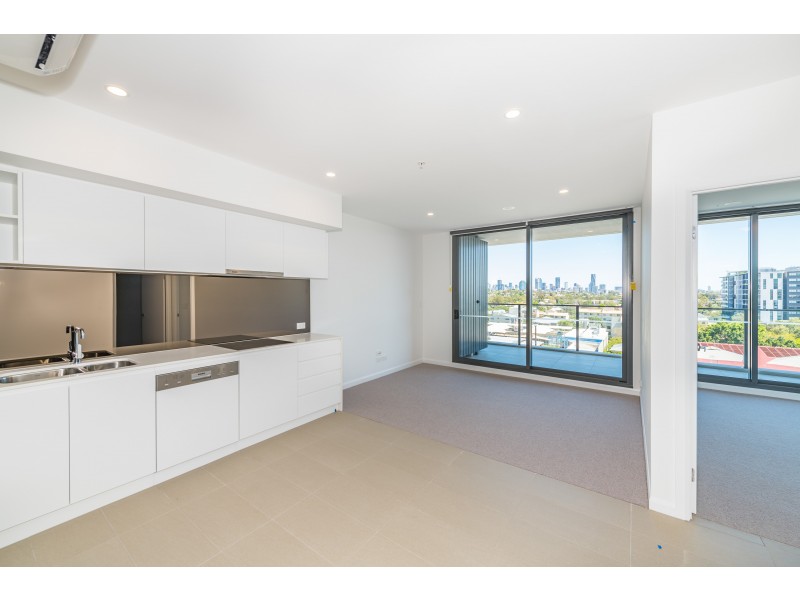 20502/300 Old Cleveland Rd, Coorparoo QLD 4151