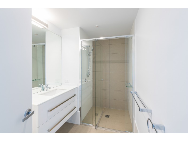 20502/300 Old Cleveland Rd, Coorparoo QLD 4151