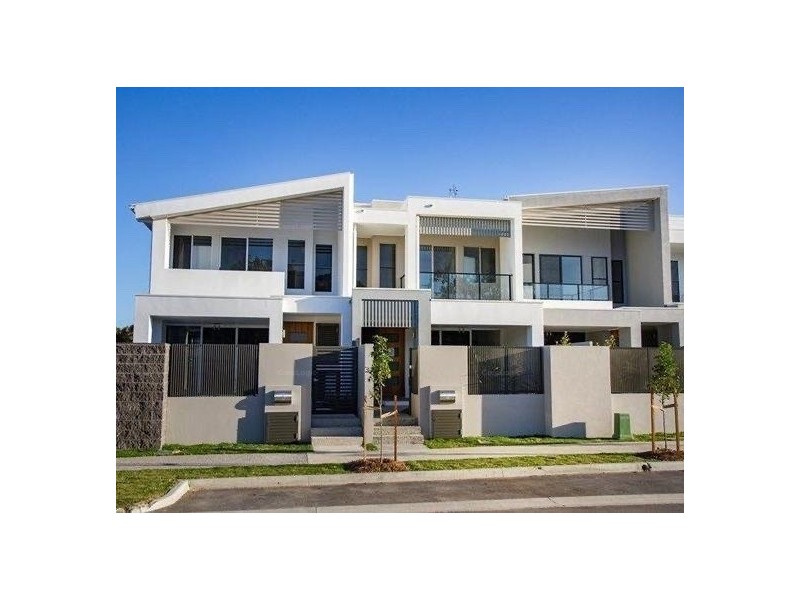 40 FLORABELLA, Robina QLD 4226