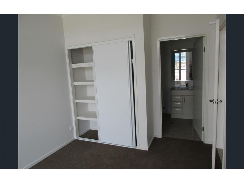 74/3 Mclennan Court, North Lakes QLD 4509