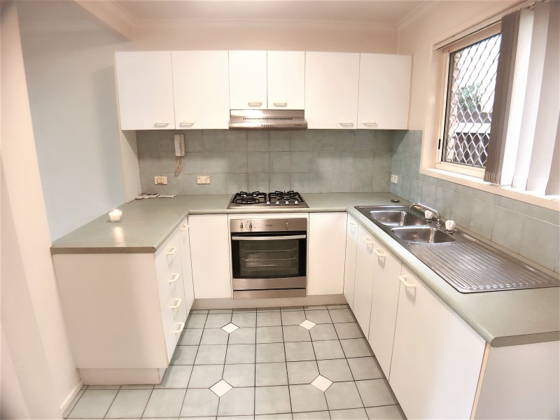 116 Meadowlands Rd, Carina QLD 4152