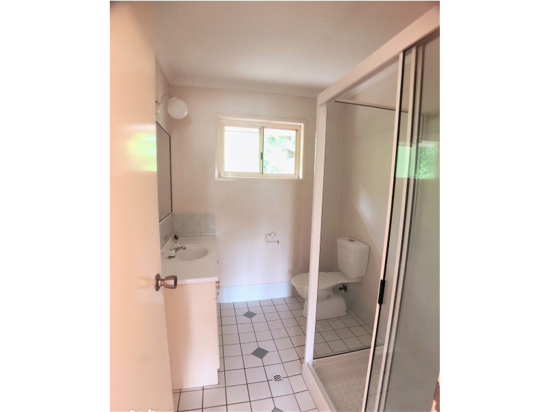 116 Meadowlands Rd, Carina QLD 4152