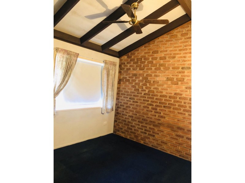 24 Estramina Road, Regents Park QLD 4118