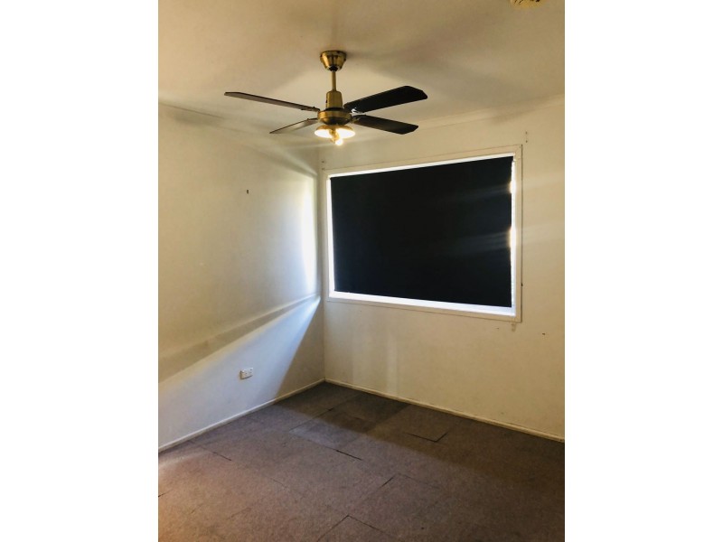 24 Estramina Road, Regents Park QLD 4118