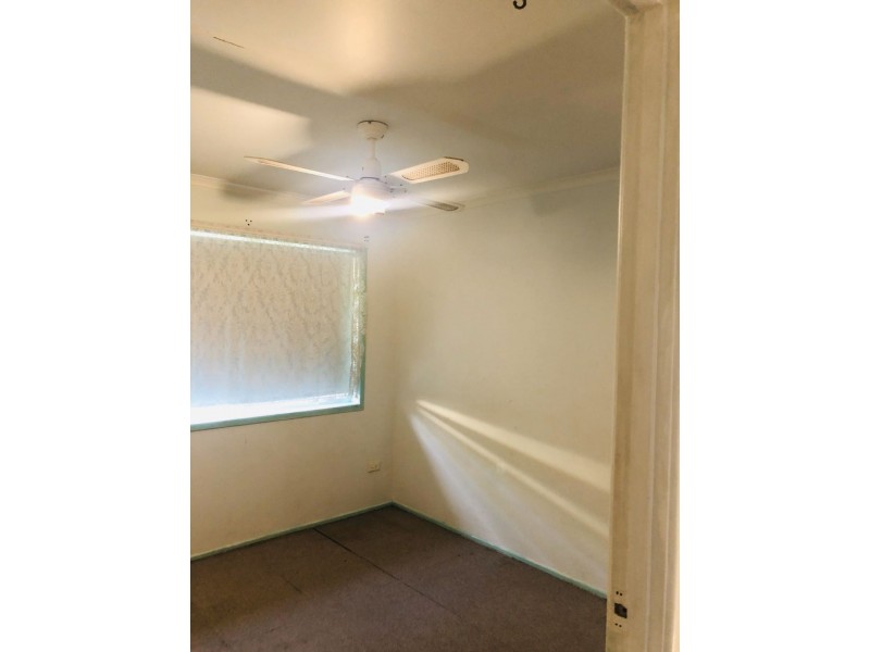 24 Estramina Road, Regents Park QLD 4118